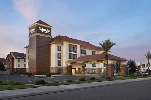Gallery - Fairfield Inn & Suites Fresno River Park