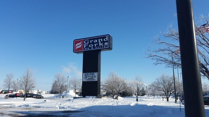 Gallery - Grand Forks Inn Suites