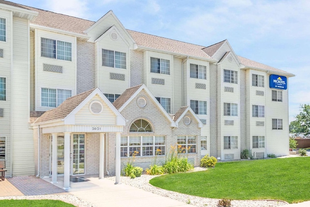 Gallery - Microtel Inn & Suites By Wyndham Green Bay