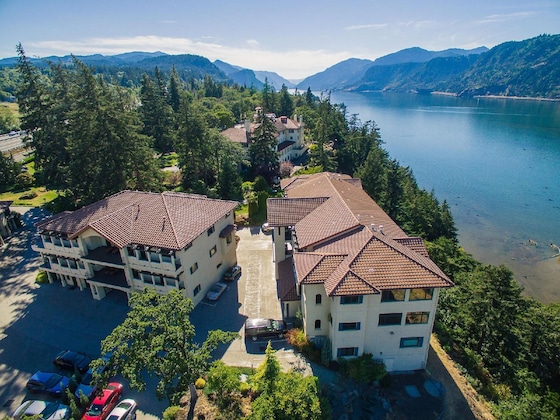 Gallery - Columbia Cliff Villas Hotel