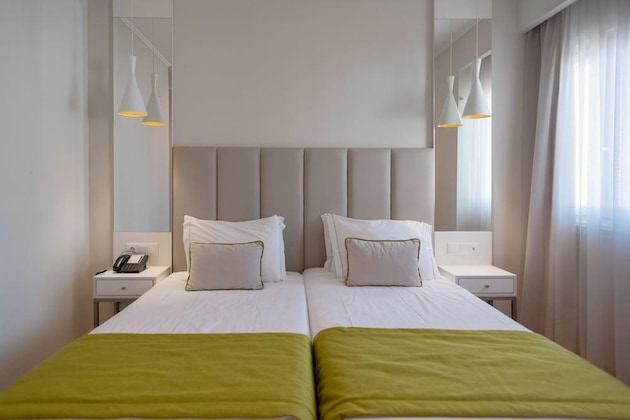 Gallery - Hotel Canada