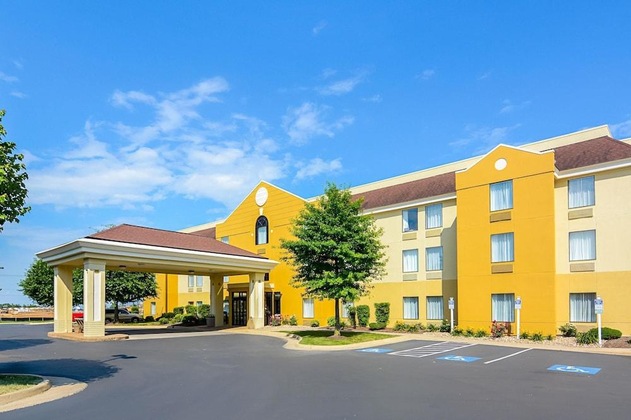 Gallery - Comfort Inn Woodstock
