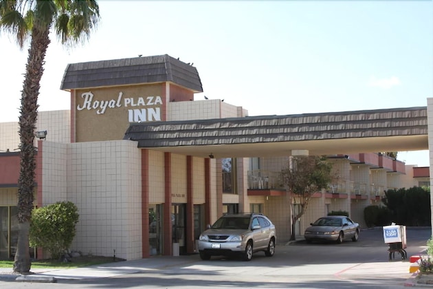 Gallery - Royal Plaza Inn Indio