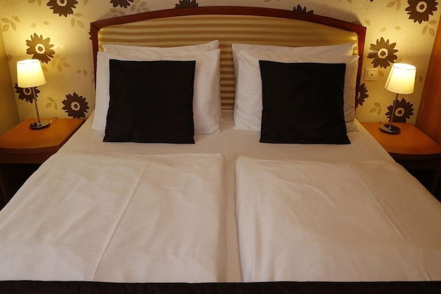 Gallery - Six Inn Hotel Budapest