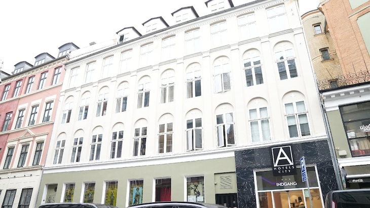 Gallery - A Hotels City