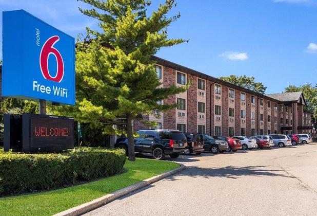 Gallery - Motel 6 Prospect Heights Il