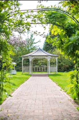 Gallery - Guildford Manor Hotel & Spa