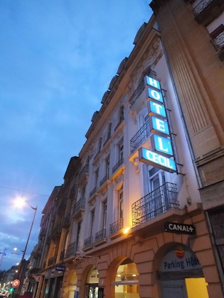 Gallery - Cecil Metz Gare