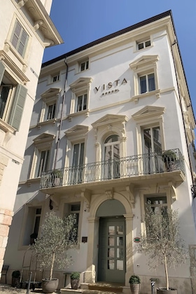 Gallery - Vista Verona