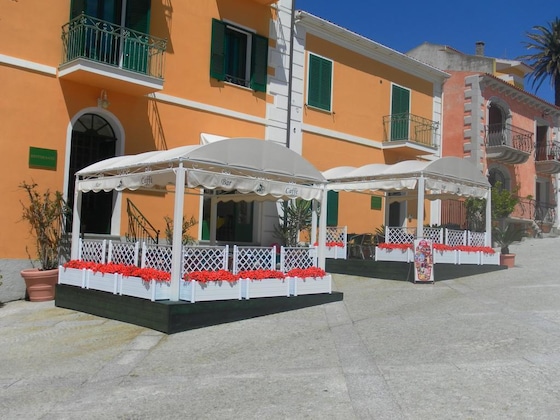 Gallery - Marinaro