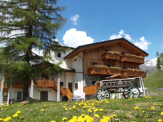 Gallery - Albergo Punta Zerbion