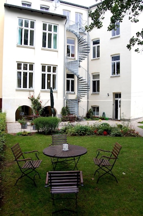 Gallery - The Avalon Hotel