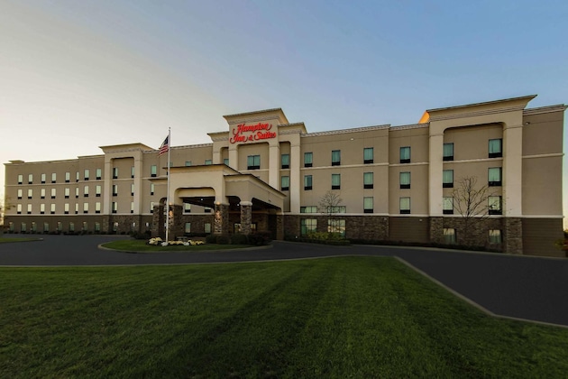 Gallery - Hampton Inn & Suites Wheeling- The Highlands