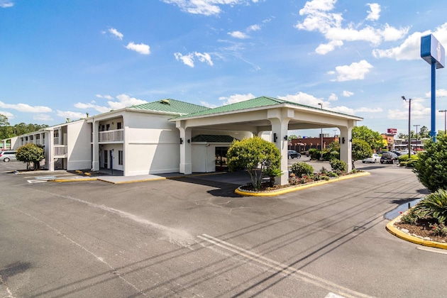 Gallery - Econo Lodge