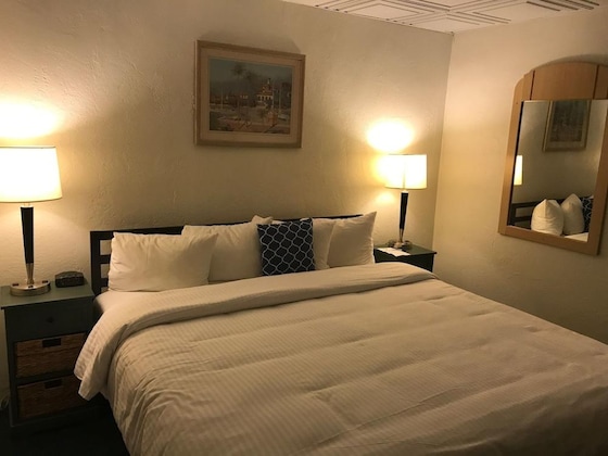 Gallery - Key Largo Inn