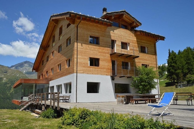 Gallery - Crest Alpine Lodge & Spa
