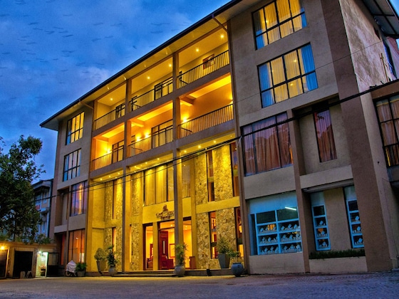Gallery - Oak Ray Regency Hotel