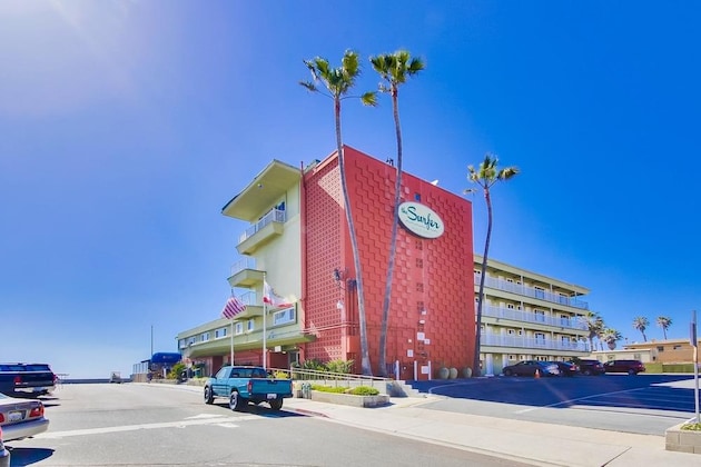 Gallery - Surfer Beach Hotel
