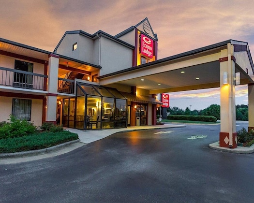 Gallery - Econo Lodge South