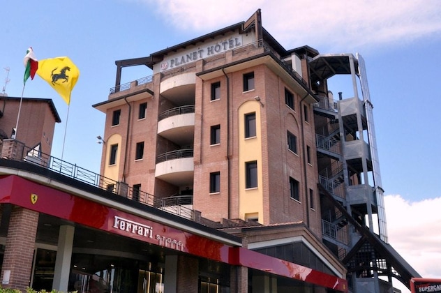 Gallery - Planet Hotel