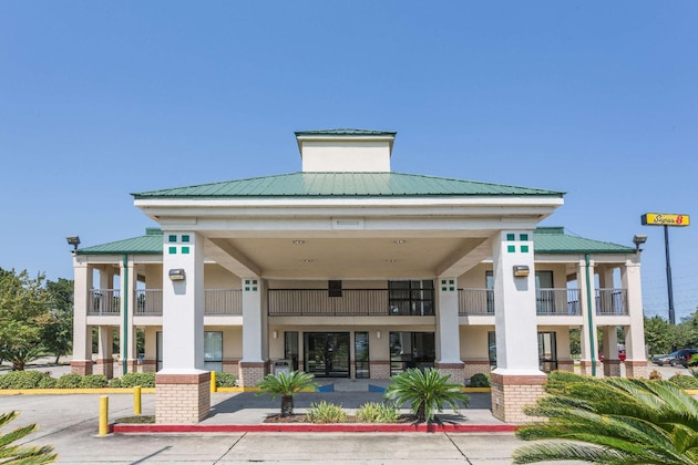 Gallery - Super 8 By Wyndham Slidell