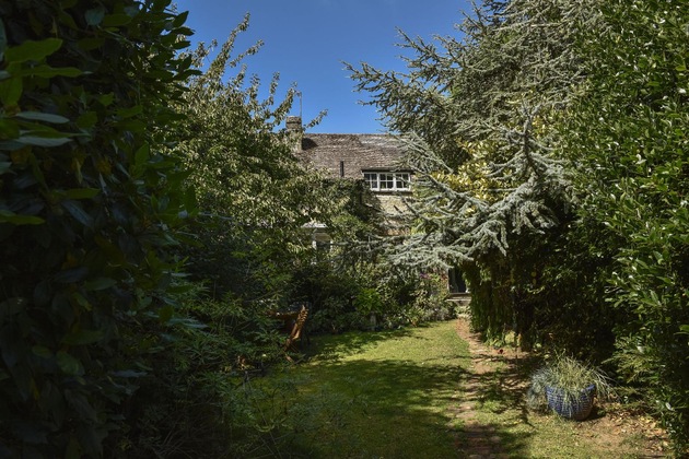 Gallery - 24 Ward Avenue