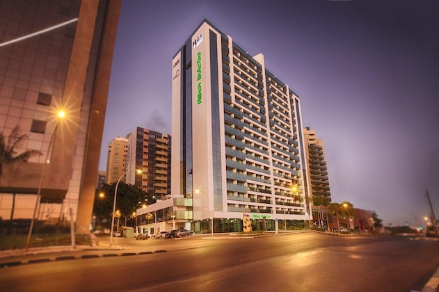 Gallery - Athos Bulcão Hplus Executive