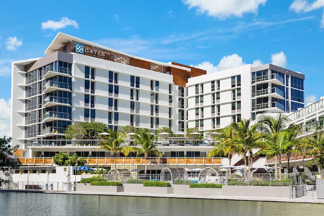 Gallery - The Gates Hotel South Beach