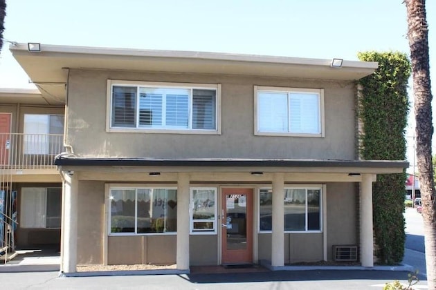 Gallery - Budget Inn Redwood City
