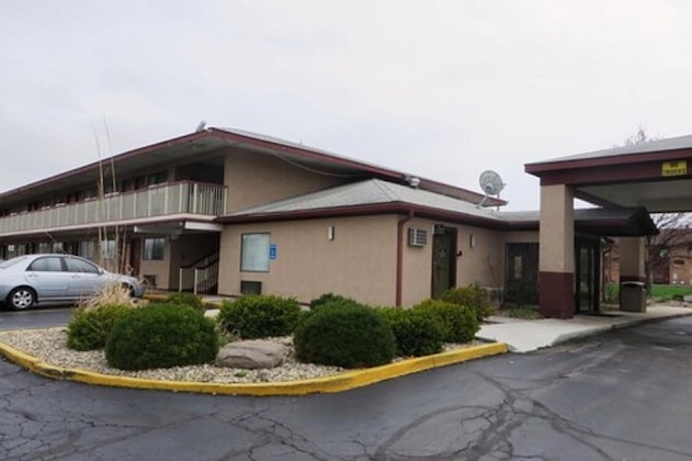 Gallery - Days Inn By Wyndham Plainfield