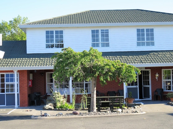 Gallery - Admirals Motor Lodge