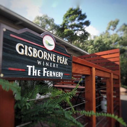 Gallery - Gisborne Peak Winery Cottages
