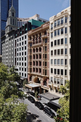 Gallery - Hotel Collins