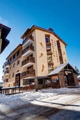 Gallery - Mountain Lodge Apartments