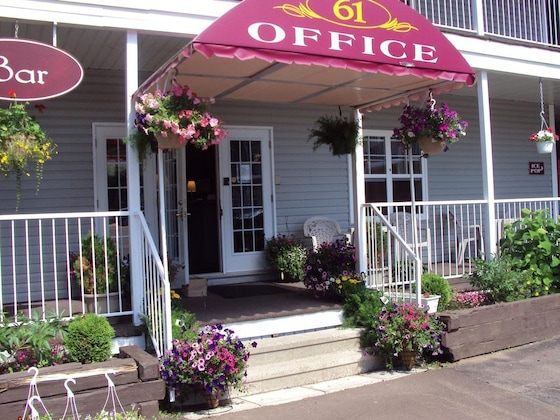 Gallery - Midtown Motel & Suites
