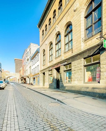 Gallery - Les Lofts 1048