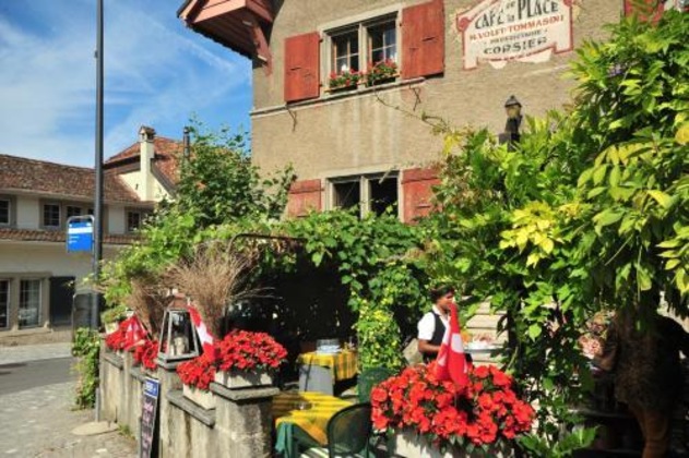 Gallery - Hotel De La Place