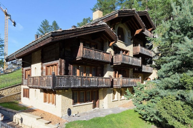 Gallery - Chalet Kisseye