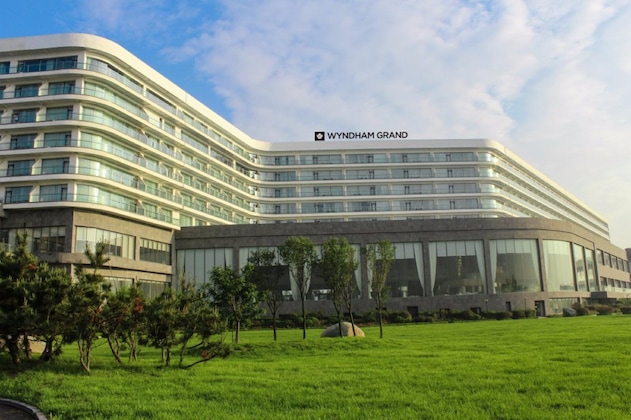 Gallery - Wyndham Grand Qingdao