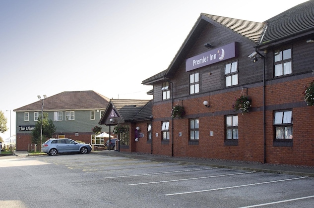 Gallery - Premier Inn Birmingham Oldbury (M5