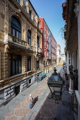 Gallery - Casual Arriaga Bilbao