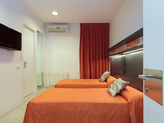 Gallery - Hostal Benidorm