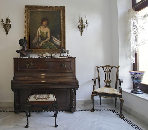 Gallery - Basic Hotel Puerta De Sevilla