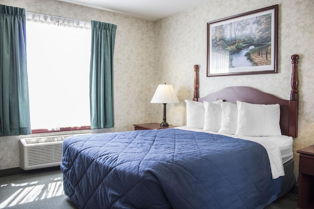 Gallery - Ramada By Wyndham Nisku Edmonton Airport
