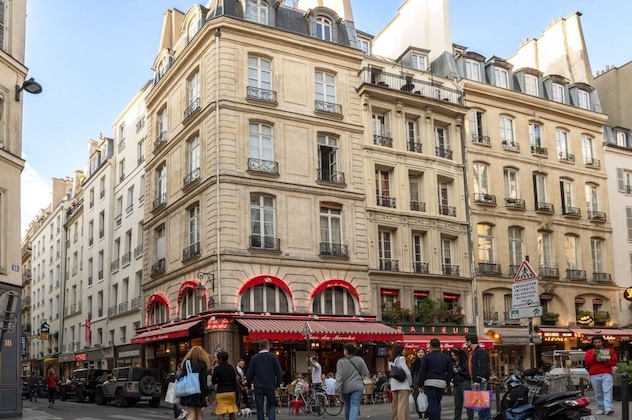 Gallery - Hotel Delavigne
