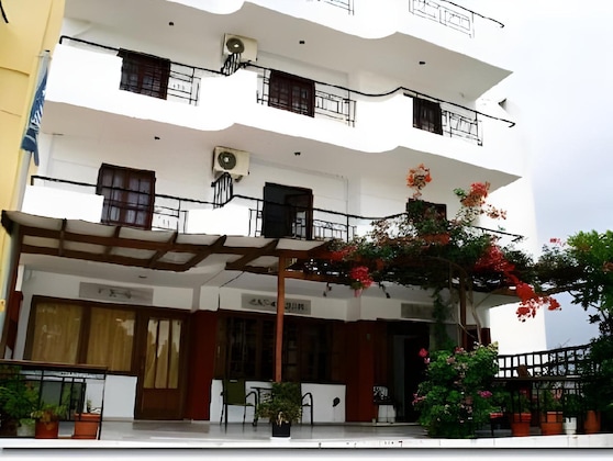 Gallery - Artemis Hotel Apartments