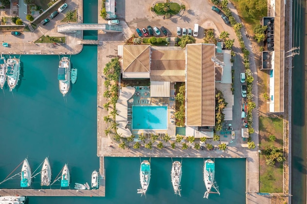 Gallery - Ianos Hotel