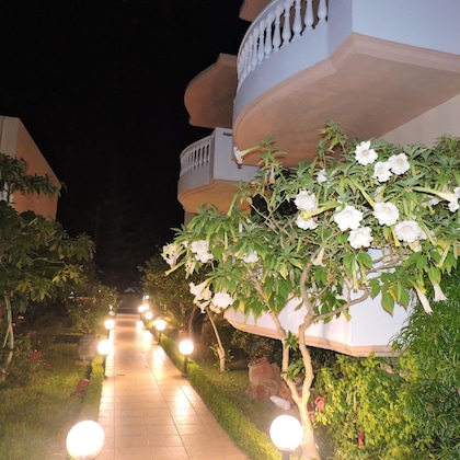 Gallery - Golden Rose Suites