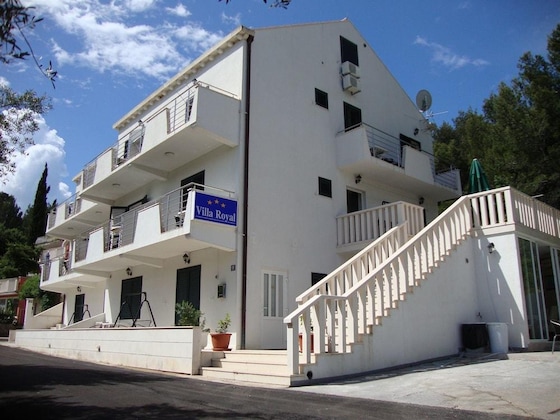 Gallery - Villa Royal