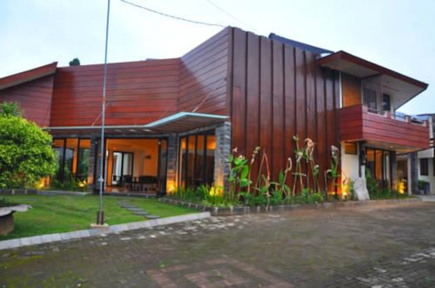 Gallery - The Batu Hotel & Villas
